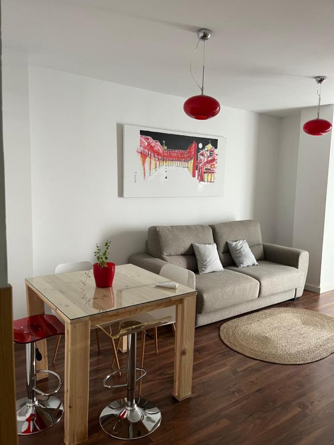 Apartamento Renacimiento Con Garaje บาดาฮอส ภายนอก รูปภาพ